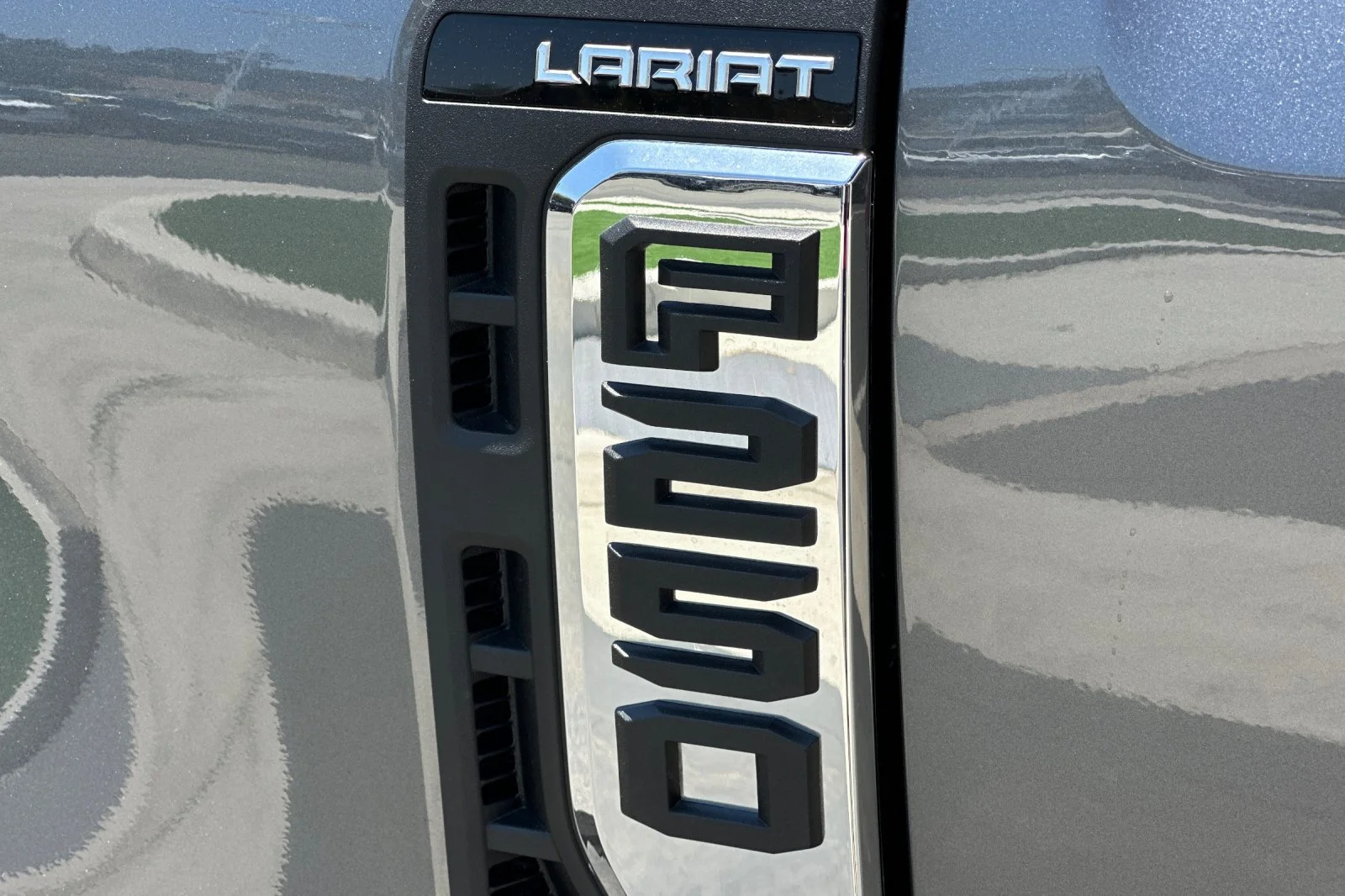 New 2026 Gray Ford Lariat image 25