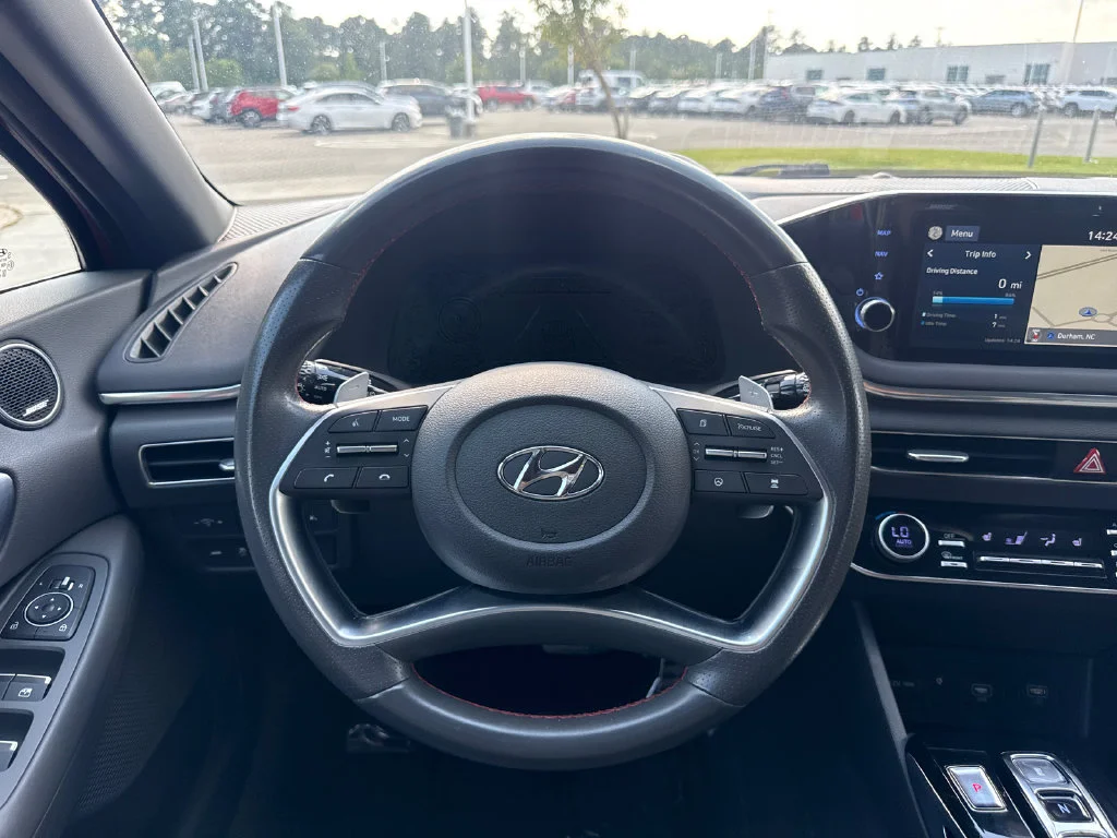 Used 2020 Calypso Red Hyundai SEL Plus image 19