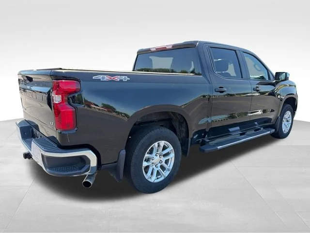 Used 2023 Black Chevrolet LT image 7