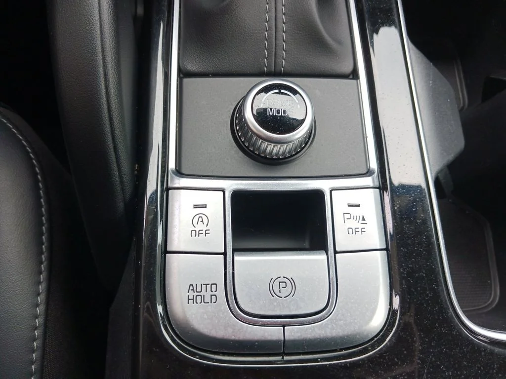 Used 2021 Silver Kia S image 40