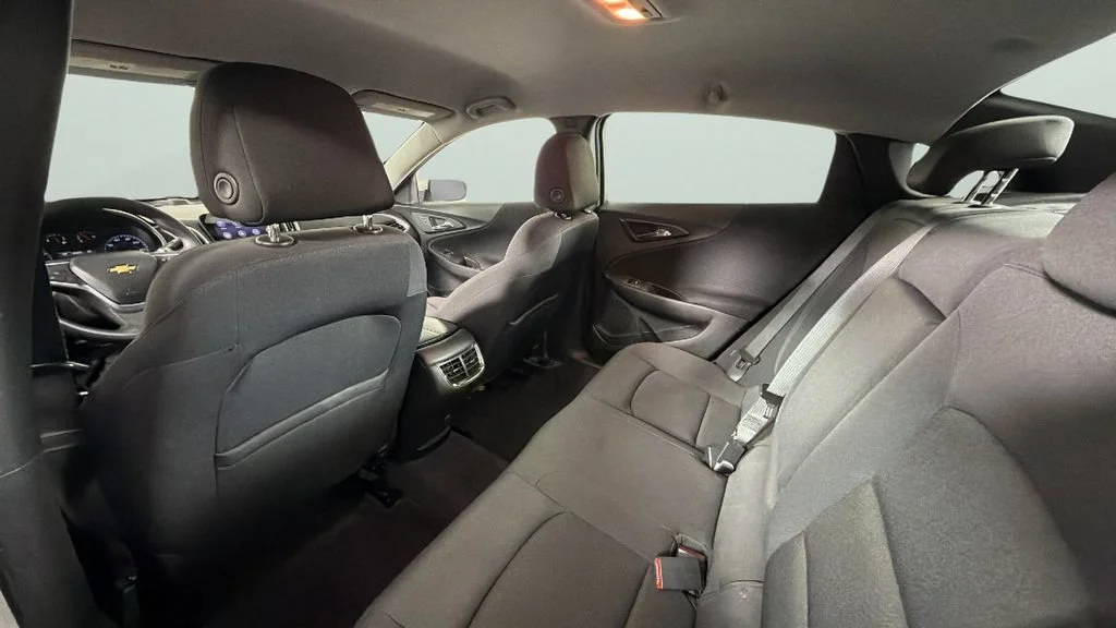 Used 2022 Silver Ice Metallic Chevrolet LT image 26