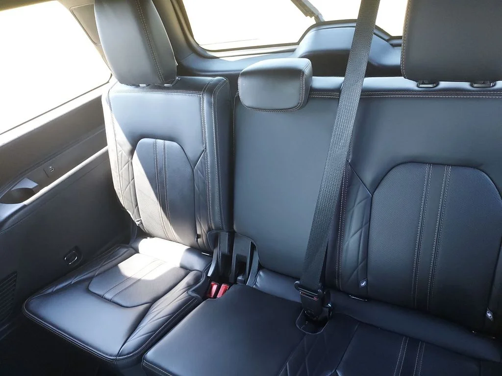 Used 2022 Black Ford Platinum image 30