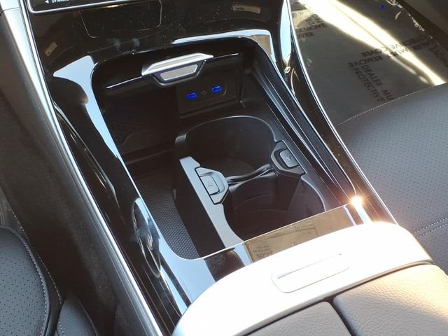 New 2026 White Mercedes-Benz C 300 image 7
