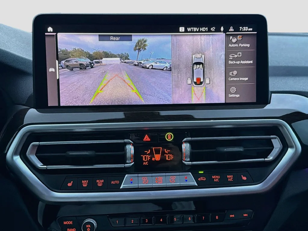 Used 2025 Gray BMW xDrive30i image 33
