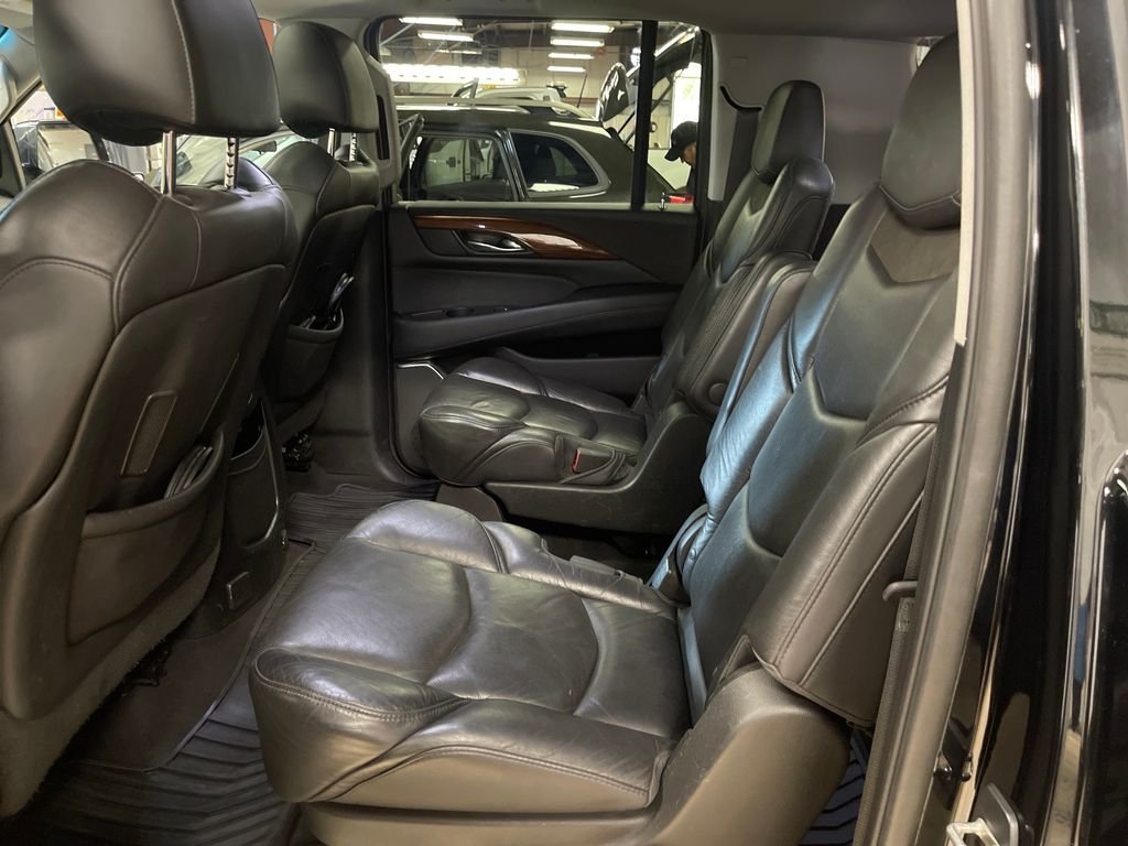 Used 2018 Black Cadillac Premium image 27