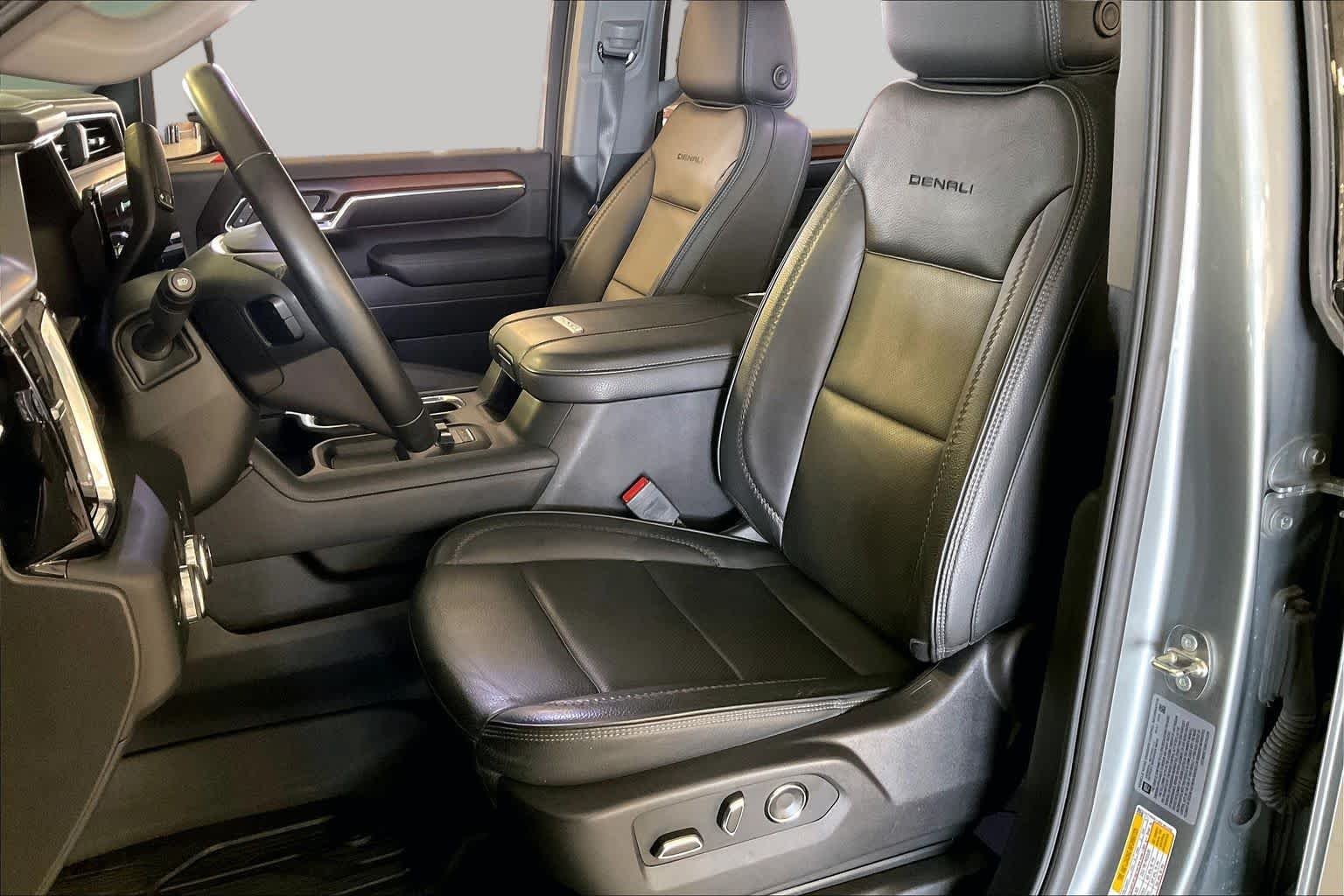 Used 2024 Sterling Metallic GMC Denali image 7