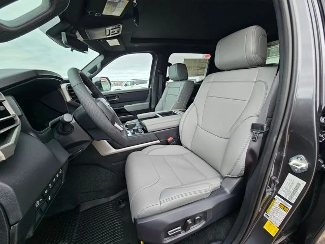 2026 Toyota Tundra Limited - Photo 19