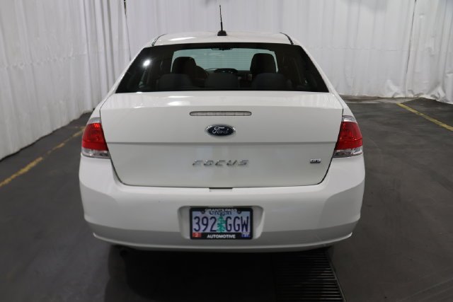 Used 2011 White Ford SE image 4