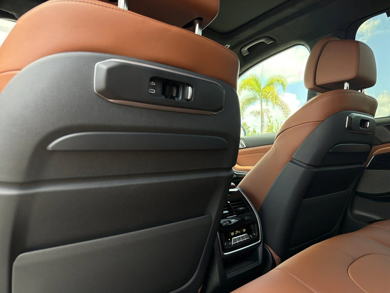 New 2026 Mineral White Metallic BMW M60i image 20