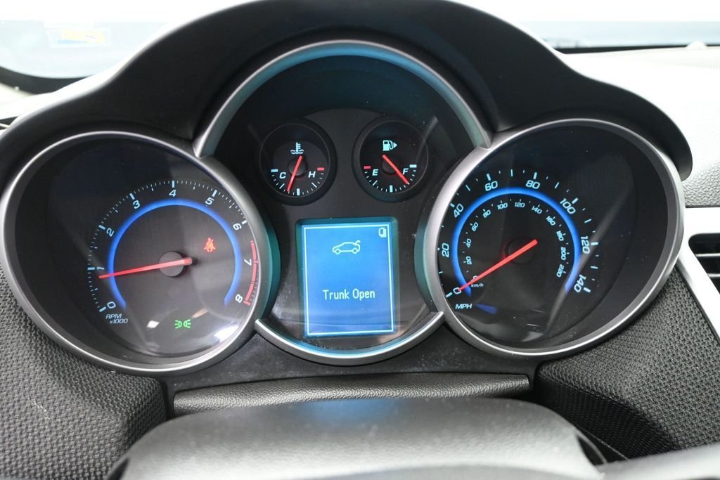 Used 2016 Silver Chevrolet 1LT image 20