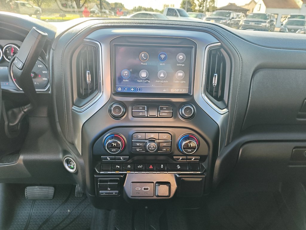 Used 2019 Blue Chevrolet RST image 21