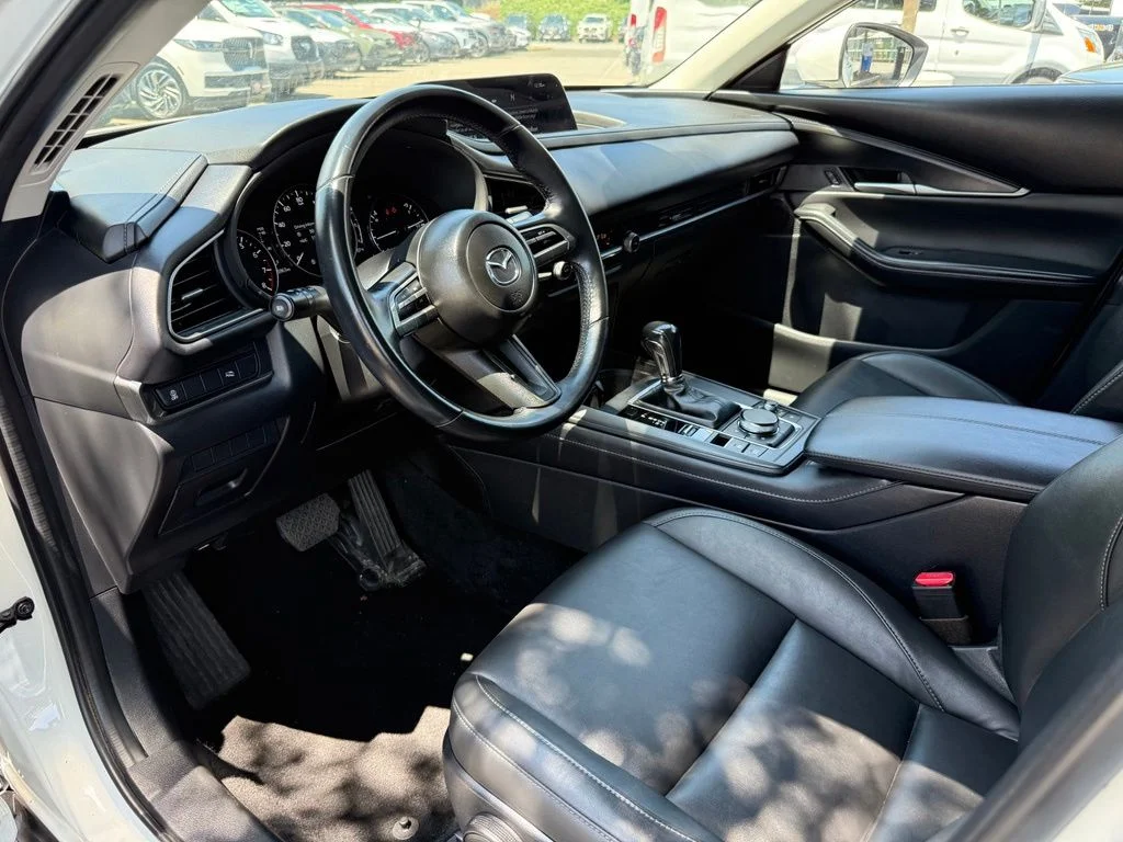 Used 2022 White Mazda 2.5 S Select Package image 21