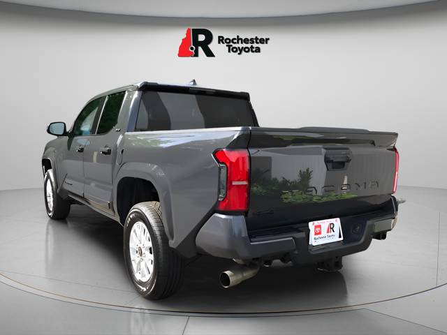 Certified Used 2025  Toyota SR5 image 5