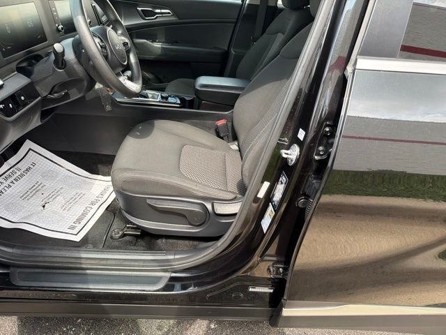 Used 2024 Black Kia LX image 25