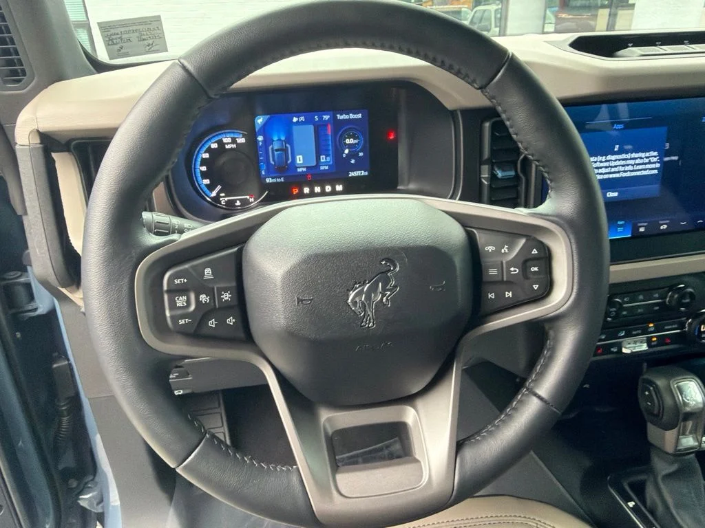 Used 2023 Gray Ford Wildtrak image 21