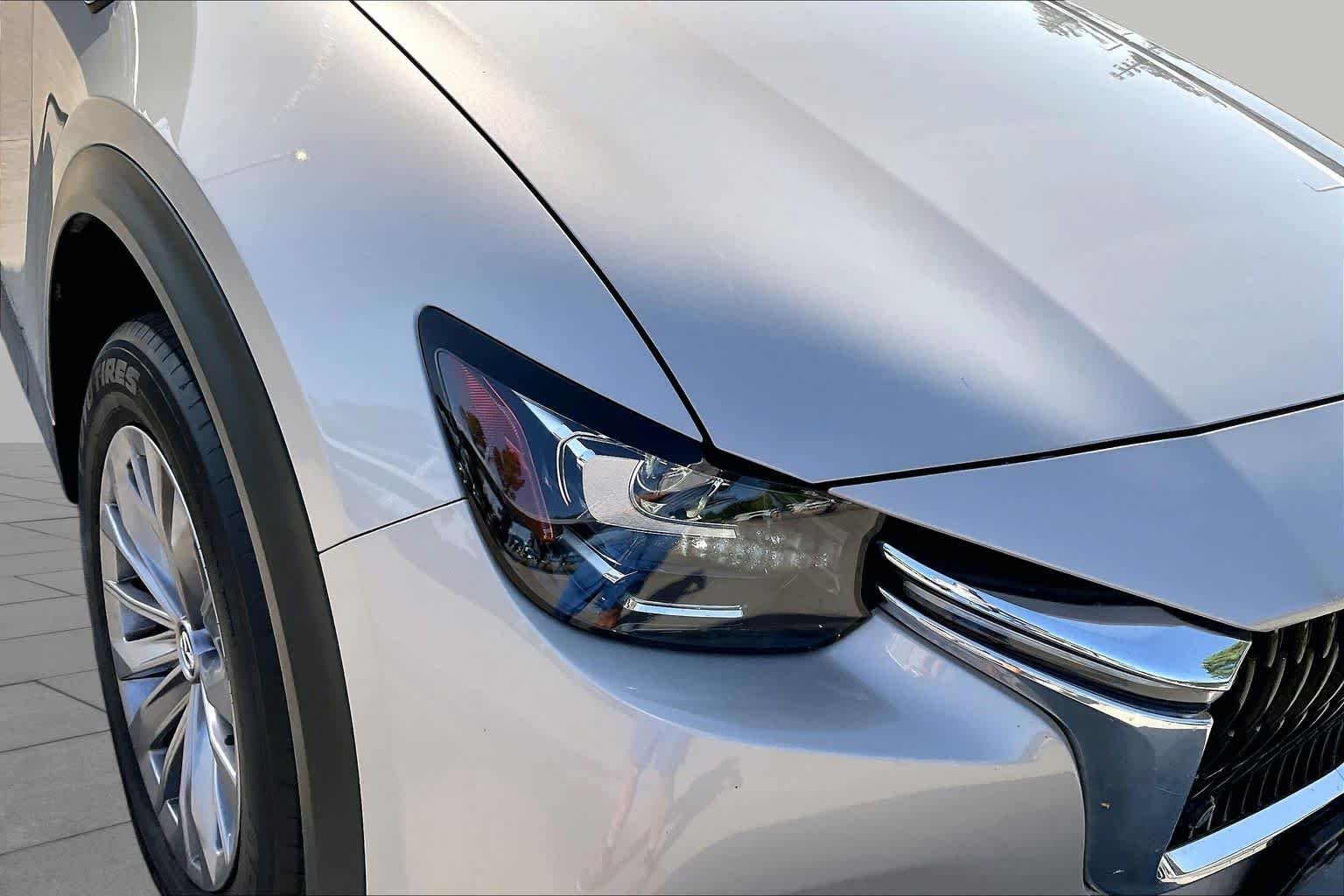 Used 2025 Platinum Quartz Mazda Preferred Package image 27