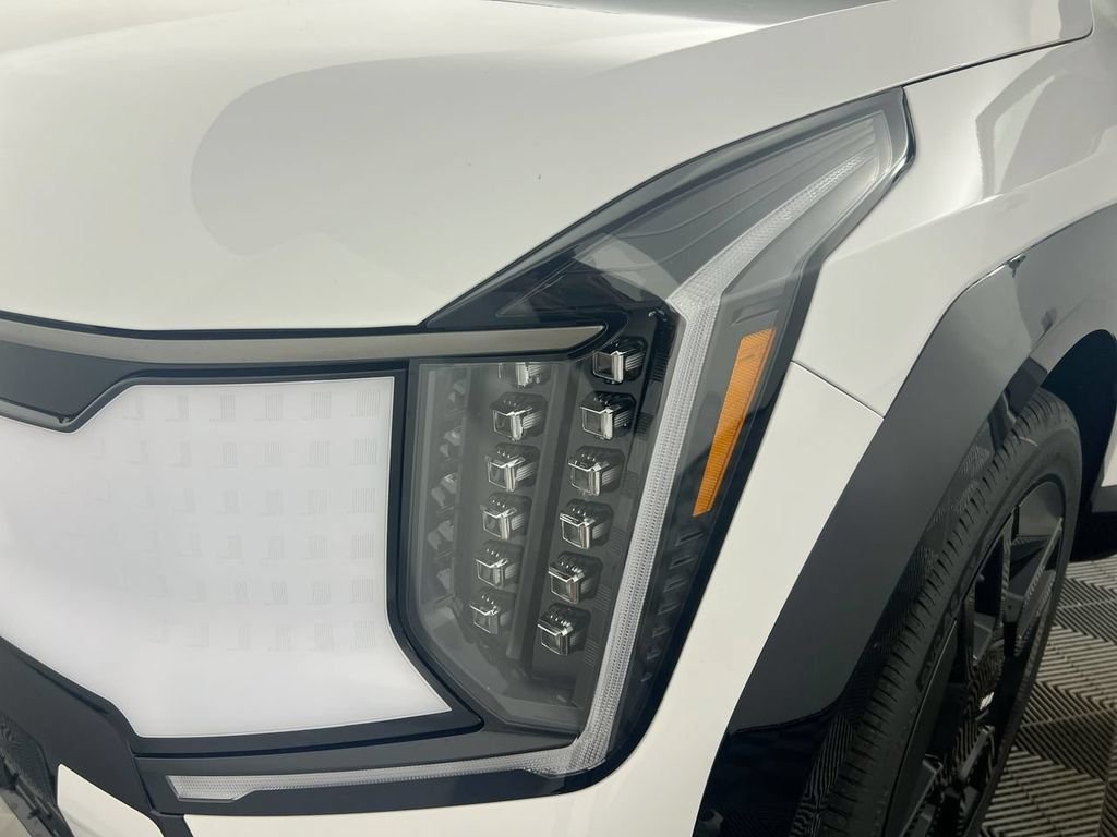 New 2026 Glacial White Pearl / Black Ro Kia GT-Line AWD image 11