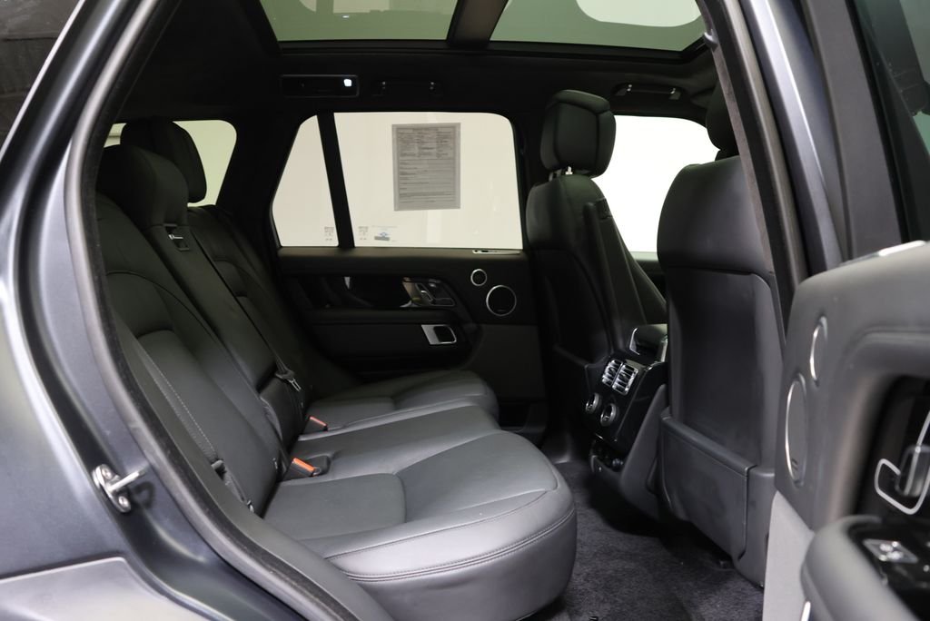 Used 2019  Land Rover 5.0L V8 Supercharged image 44