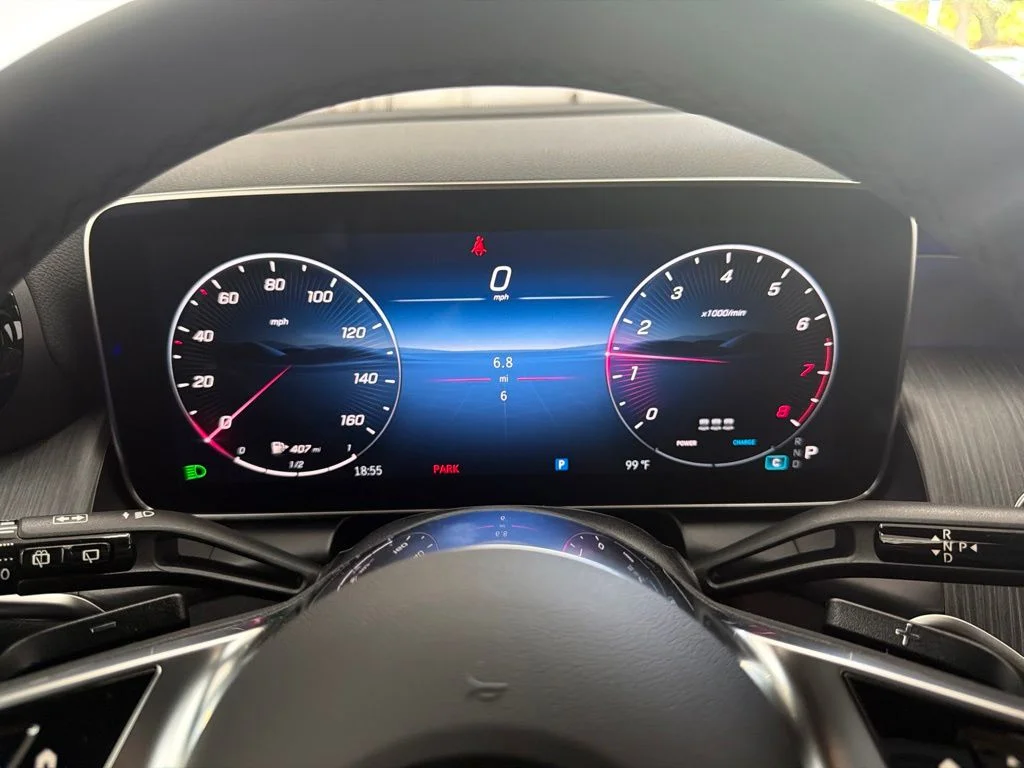 New 2027 Black Mercedes-Benz GLC 300 image 31