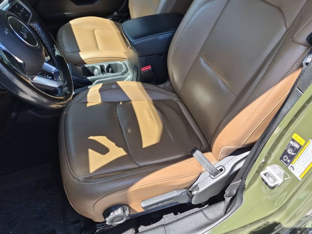 Used 2021 Green Jeep Unlimited Rubicon image 23