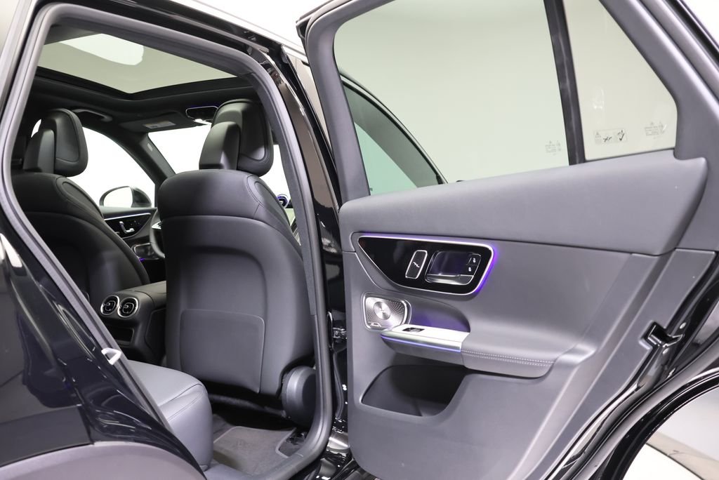 Used 2026 Black Mercedes-Benz GLC 300 image 50