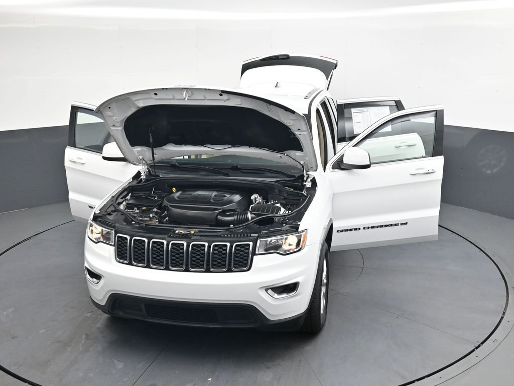 Used 2022 White Jeep Laredo E image 51
