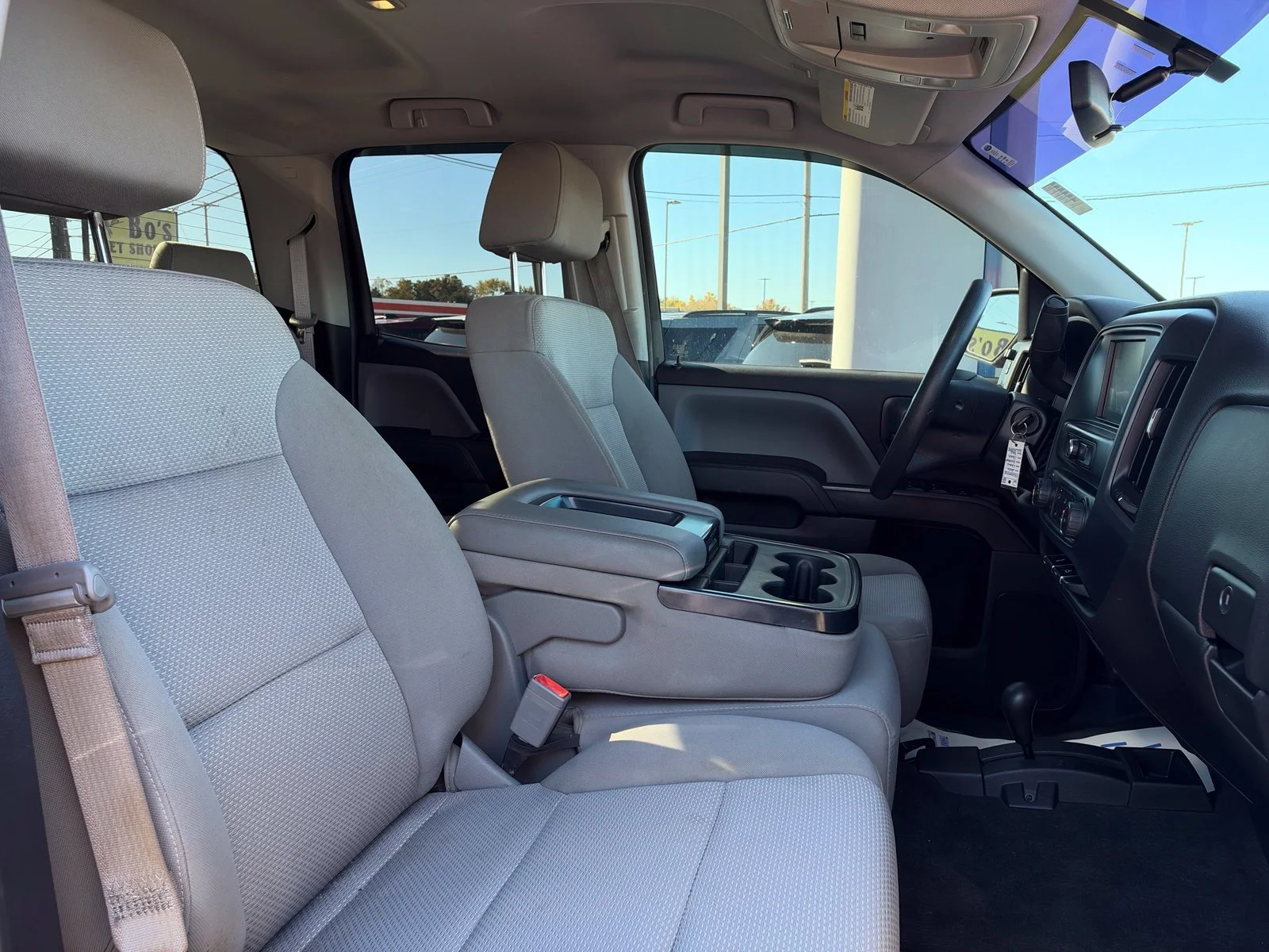 Used 2016 Red Chevrolet Custom image 18