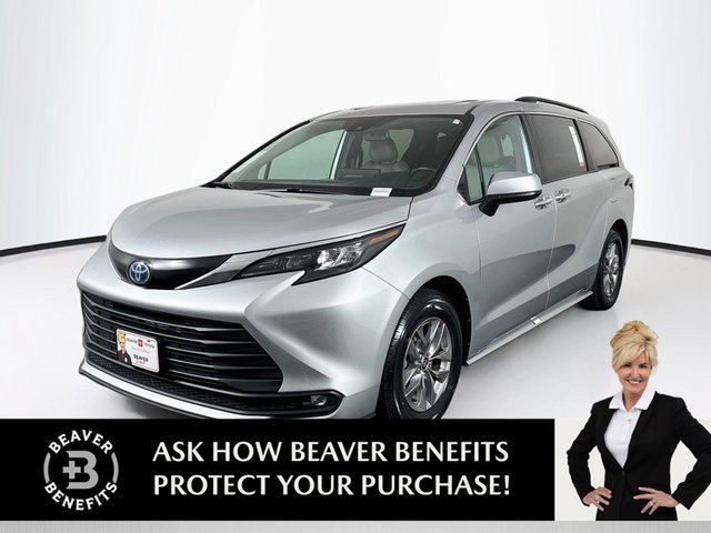 2025 Toyota Sienna XLE 8-Passenger