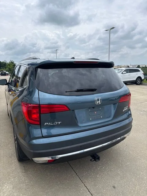 Used 2018  Honda Elite image 17