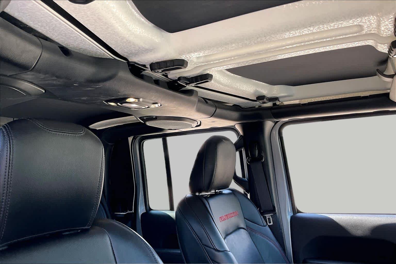 Used 2020 Billet Silver Metallic Clearcoat Jeep Rubicon image 14