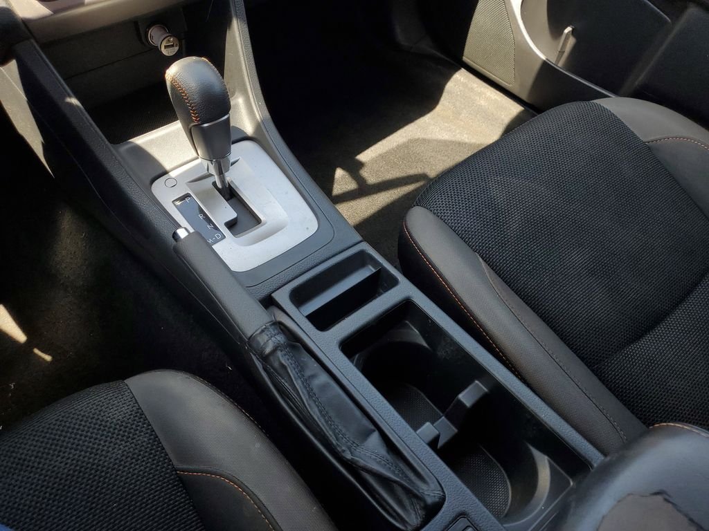 Used 2016 Khaki Subaru 2.0i Premium image 27