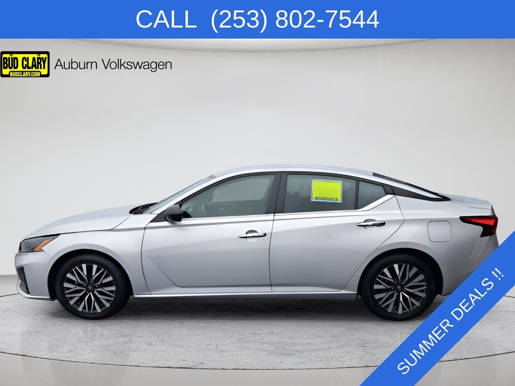 Used 2024 Silver Nissan 2.5 SV image 4