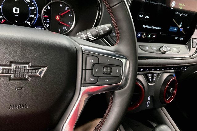 Used 2023 Iridescent Pearl Tricoat Chevrolet RS image 28