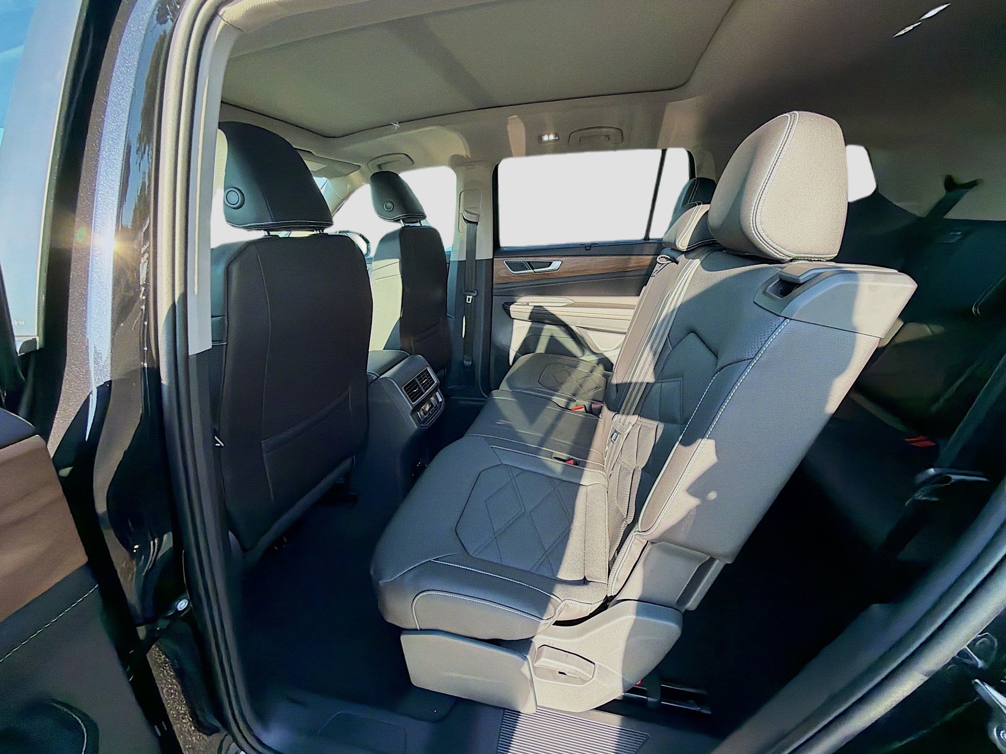 2026 Volkswagen Atlas SE w/Tech - Photo 20
