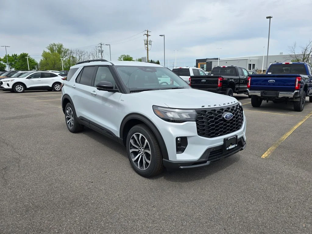 Used 2026 White Ford ST-Line image 3