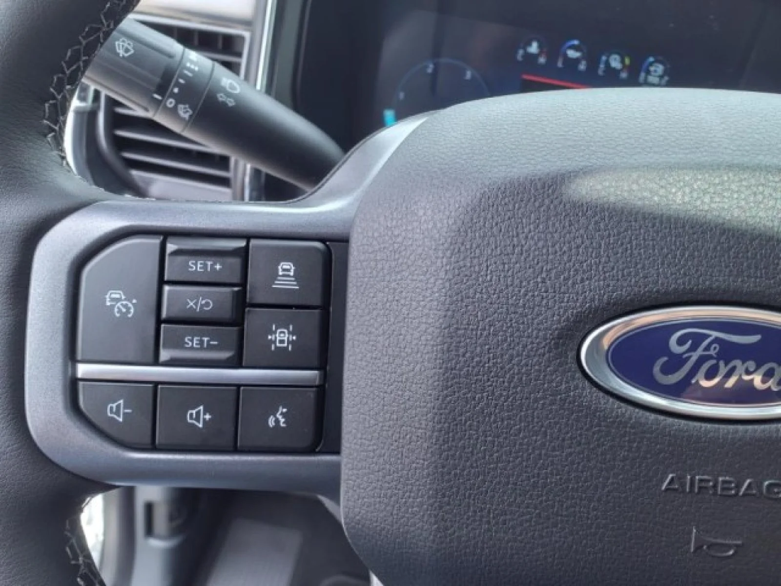 New 2025 Avalanche Ford LARIAT image 11