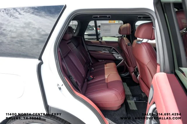 New 2026  Land Rover SE image 38