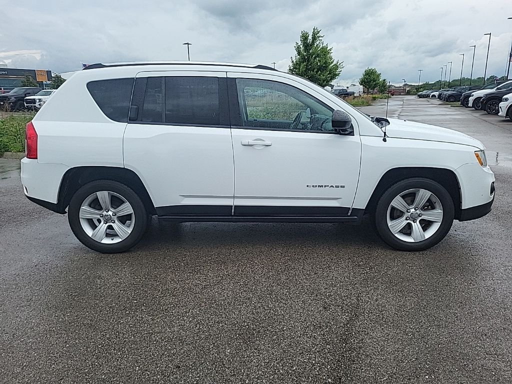 Used 2012 White Jeep Latitude image 6