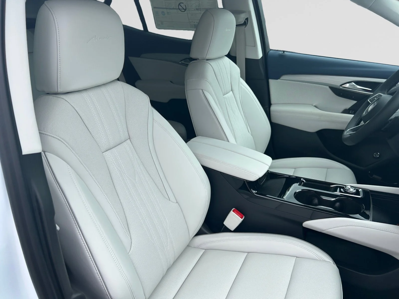 New 2026 Iridescent White Tricoat Buick Avenir AWD image 12