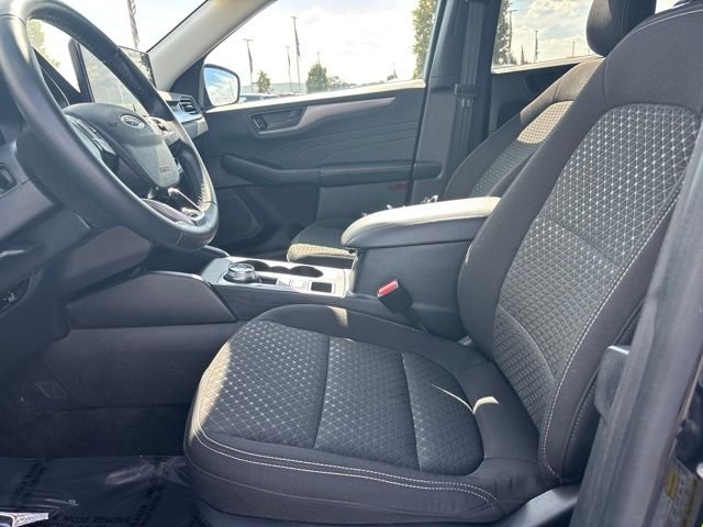 Used 2023 Black Ford Active image 13