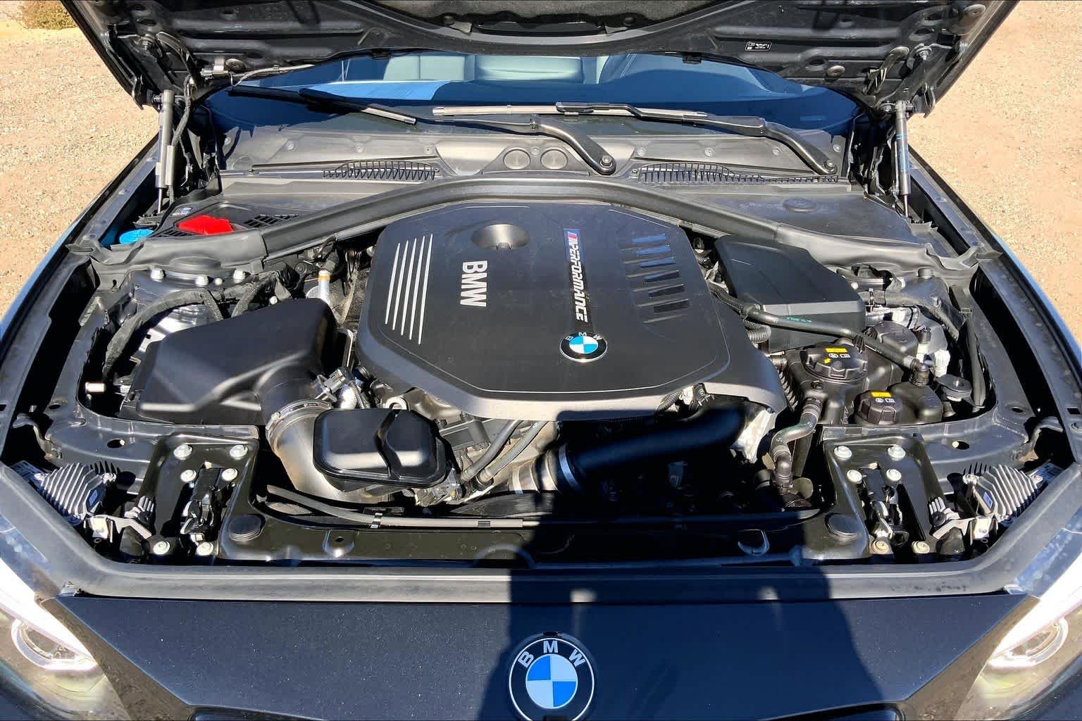 Used 2020 Black Sapphire Metallic BMW M240i xDrive image 17