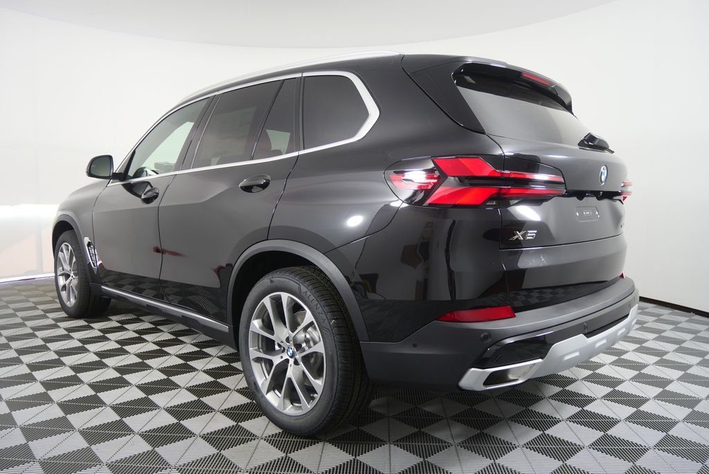 New 2026 Black Sapphire Metallic BMW xDrive40i image 5