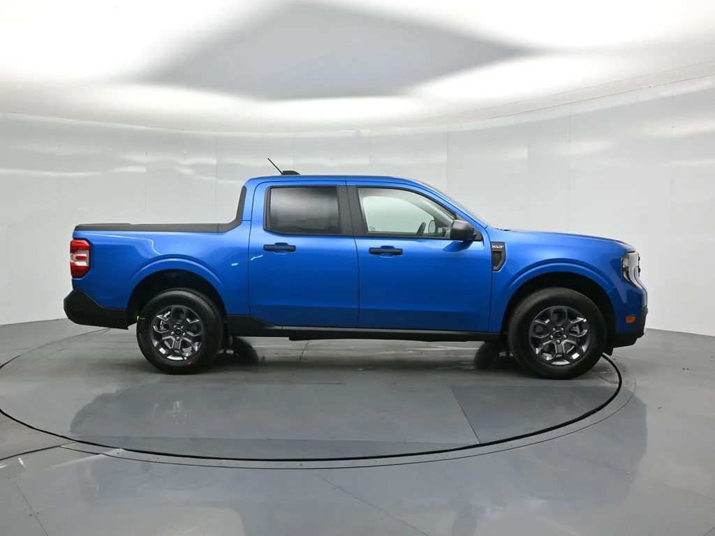 New 2026 Velocity Blue Ford XLT image 23