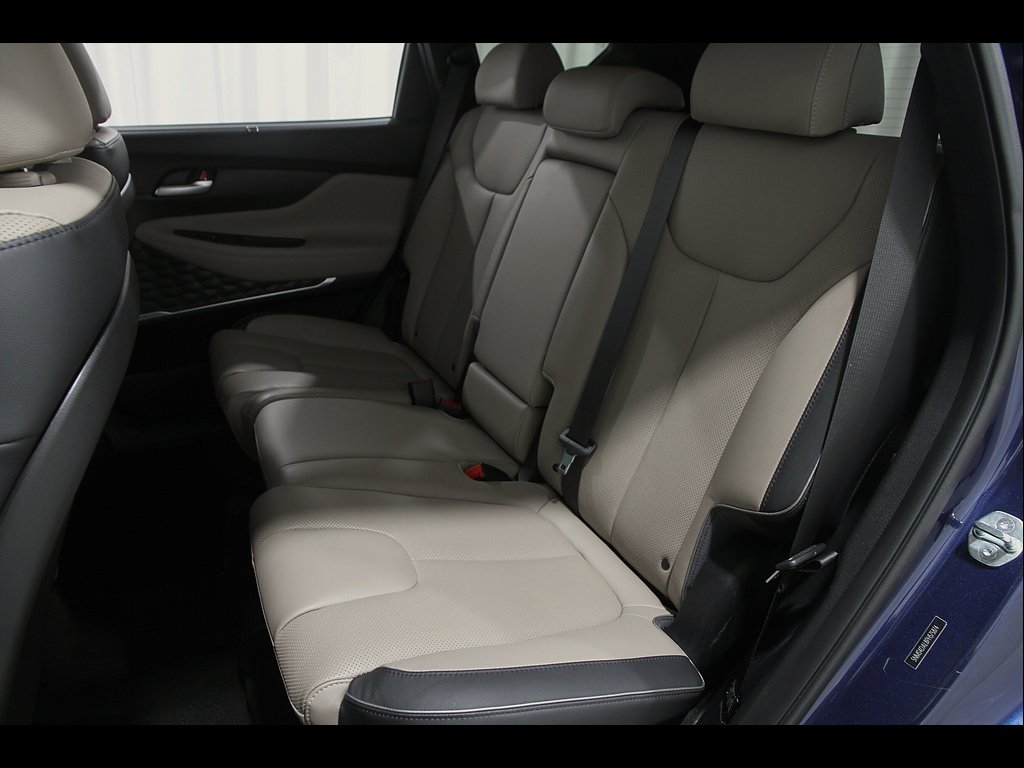 2023 Hyundai Santa Fe Limited - Photo 19
