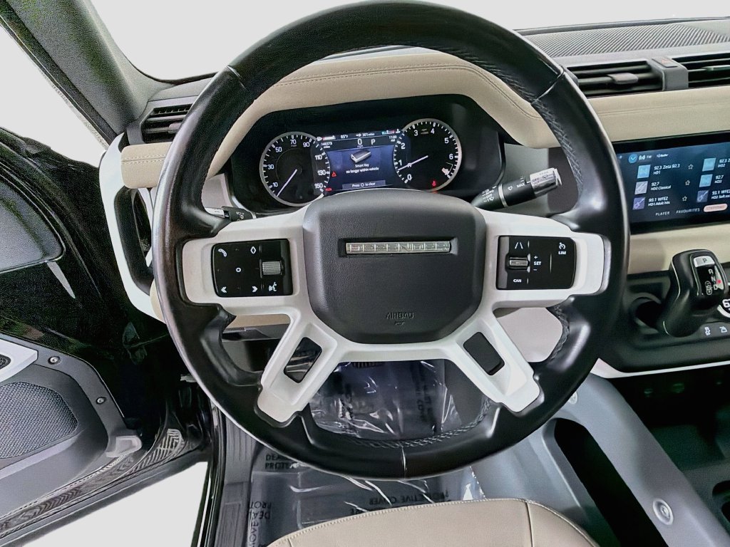 Used 2022 Black Land Rover S image 11