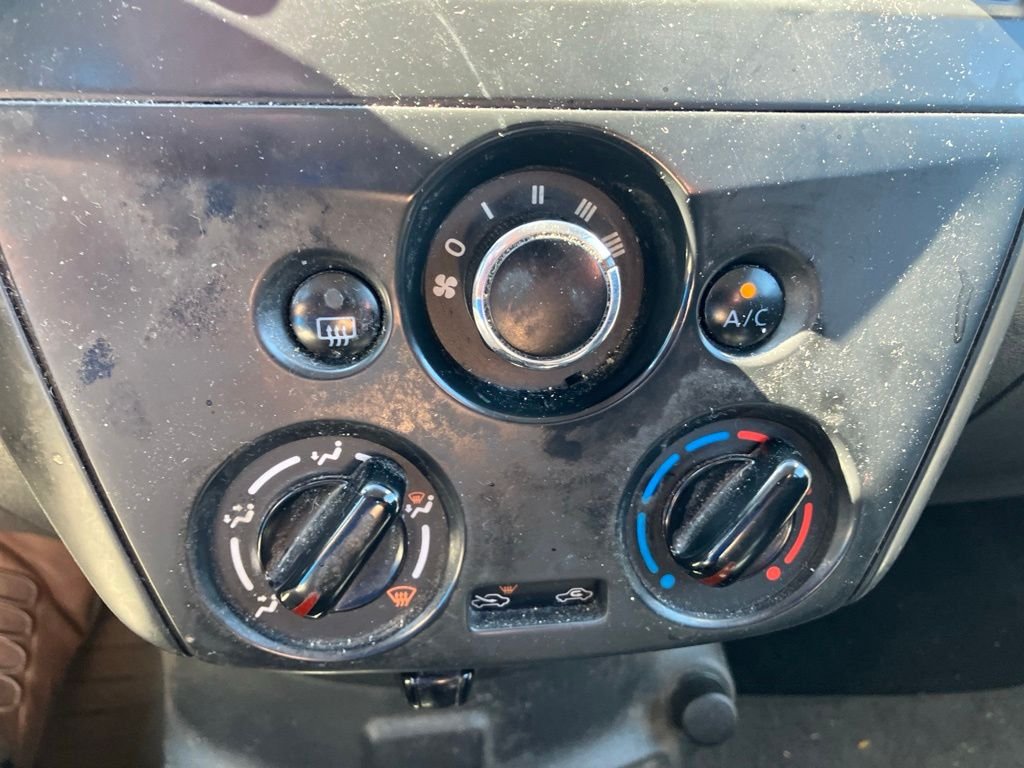 Used 2018 White Nissan 1.6 S image 14