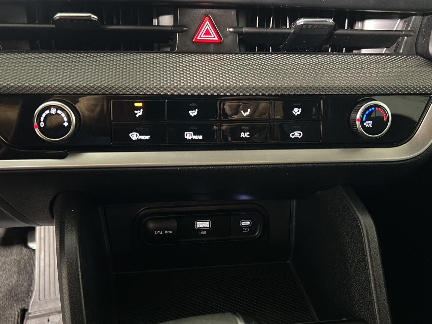 Used 2024 Gravity Gray Kia LX image 18