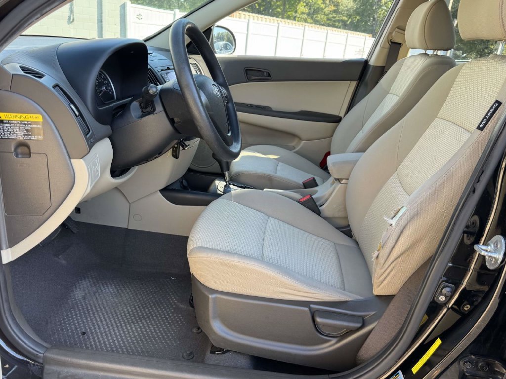 Used 2012 Black Hyundai GLS image 20