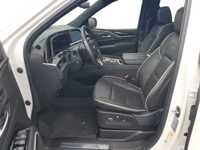 Used 2023 CRYSTAL WHITE TRICOAT Cadillac 4WD Premium Luxury image 9