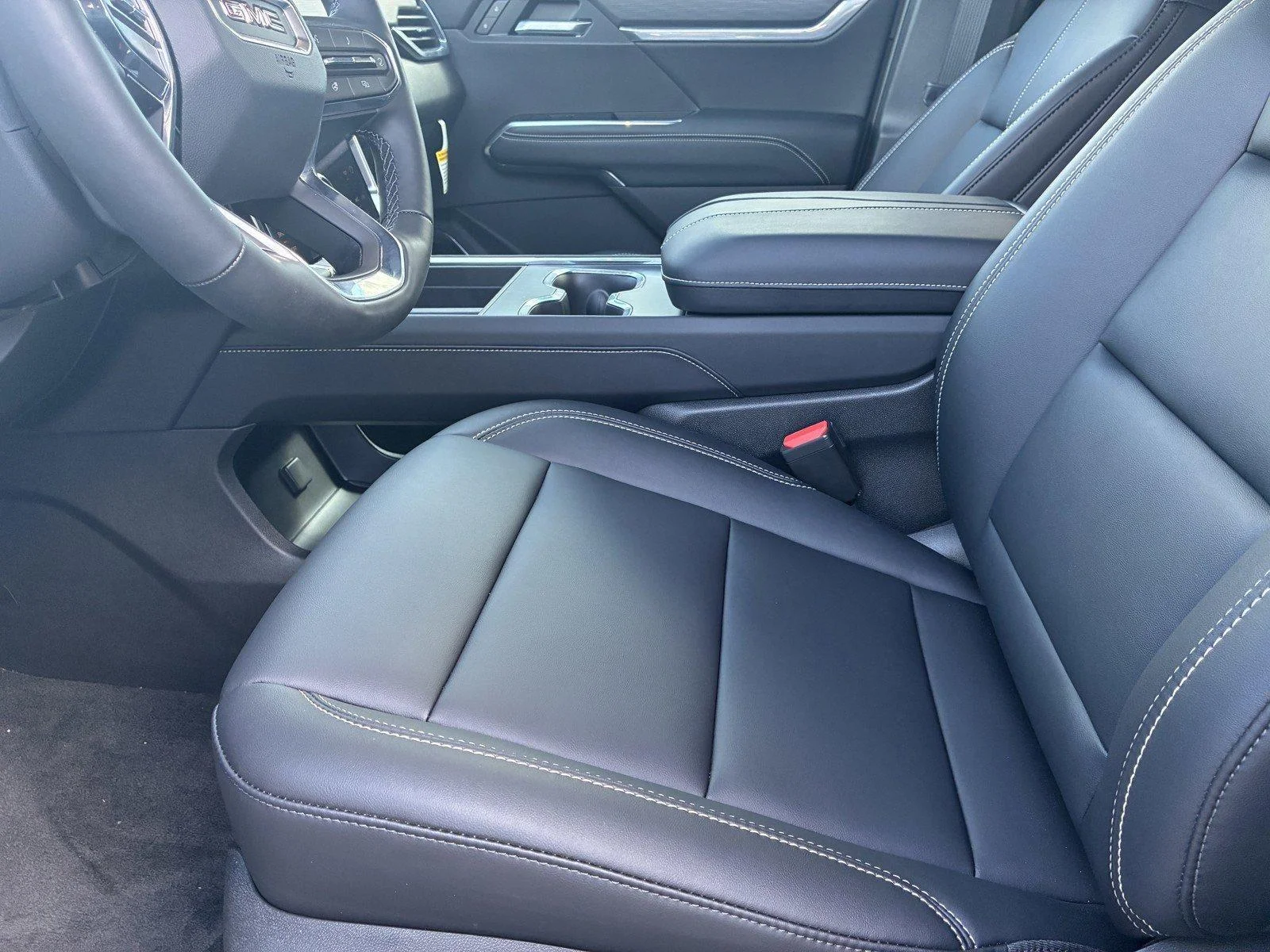 New 2026 Summit White GMC Elevation image 16